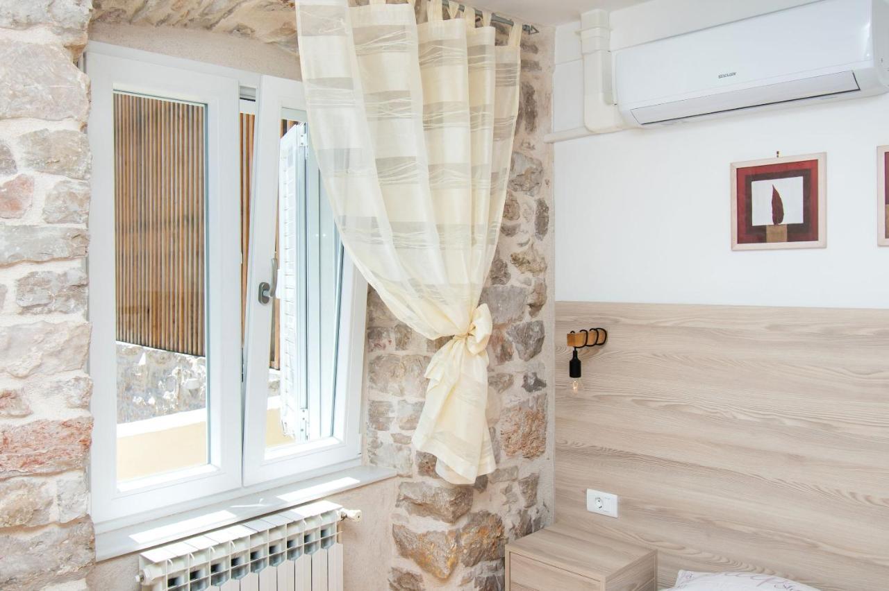 Apartment Julija Водице Екстериор снимка