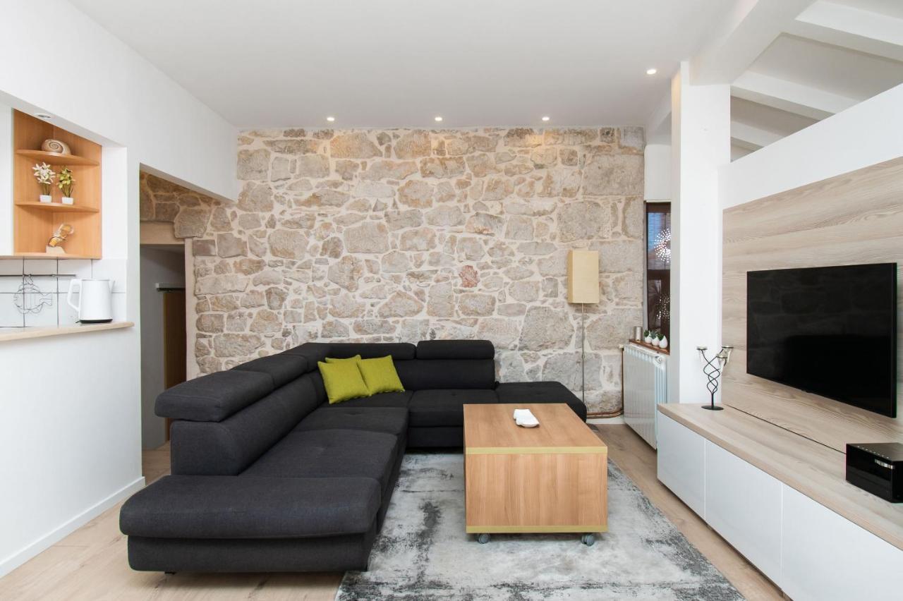 Apartment Julija Водице Екстериор снимка