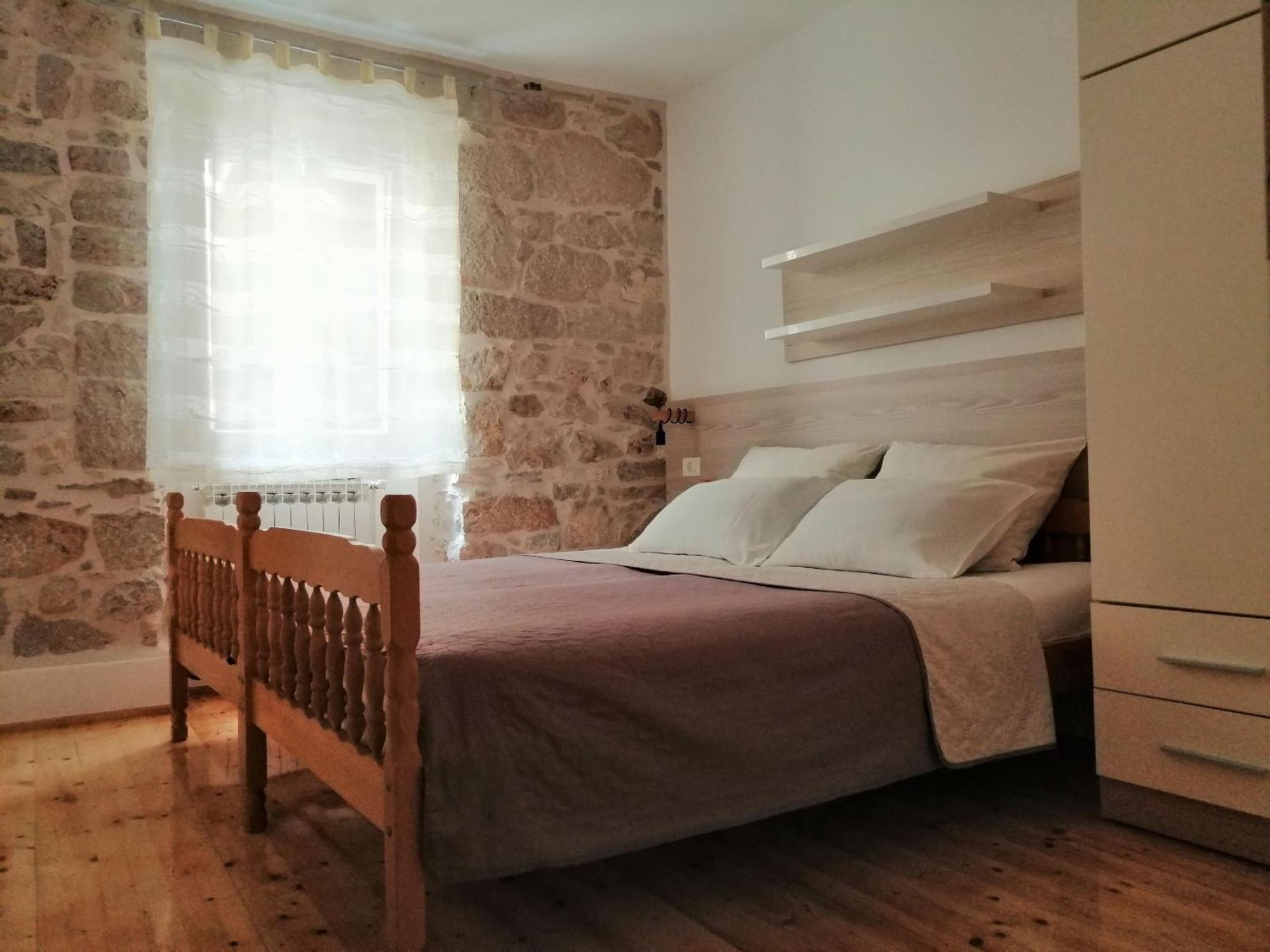 Apartment Julija Водице Екстериор снимка